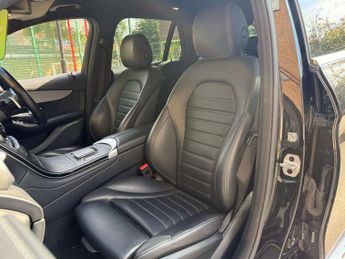 MERCEDES-BENZ GLC 2.0 GLC 300 AMG Line Premium D 4Matic Auto 4WD 5dr