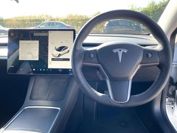 TESLA MODEL 3 Model 3 Long Range AWD 4WD 4dr EV