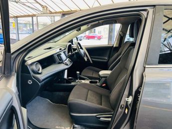 TOYOTA RAV4 2.5 RAV4 Business Edition+ HEV TSS 4x2 CVT 5dr