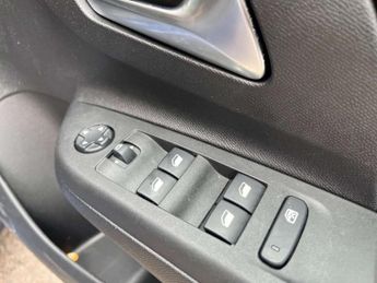 VAUXHALL CORSA Corsa E SE Nav 5dr