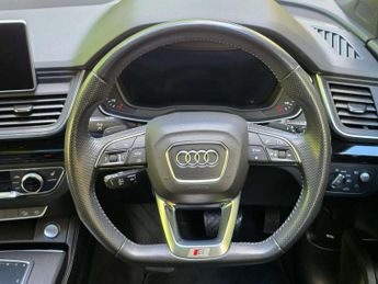 AUDI Q5 2.0 Q5 PHEV Vorsprung 50 TFSI E Quattro Semi-Auto 4WD 5dr