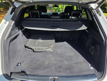 AUDI Q5 2.0 Q5 PHEV Vorsprung 50 TFSI E Quattro Semi-Auto 4WD 5dr