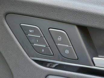 AUDI Q5 2.0 Q5 PHEV Vorsprung 50 TFSI E Quattro Semi-Auto 4WD 5dr