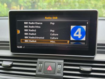 AUDI Q5 2.0 Q5 PHEV Vorsprung 50 TFSI E Quattro Semi-Auto 4WD 5dr