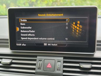 AUDI Q5 2.0 Q5 PHEV Vorsprung 50 TFSI E Quattro Semi-Auto 4WD 5dr