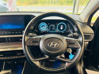 HYUNDAI BAYON 1.0 Bayon Premium TGDi MHEV Auto 5dr