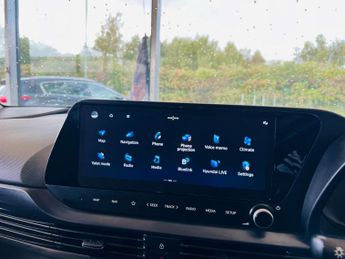 HYUNDAI BAYON 1.0 Bayon Premium TGDi MHEV Auto 5dr