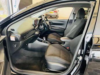 HYUNDAI BAYON 1.0 Bayon Premium TGDi MHEV Auto 5dr