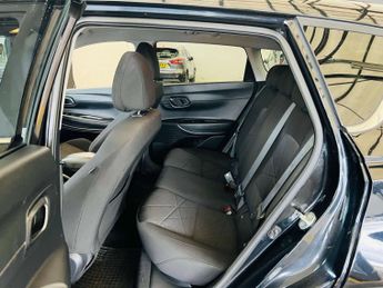 HYUNDAI BAYON 1.0 Bayon Premium TGDi MHEV Auto 5dr