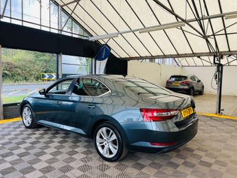 SKODA SUPERB 2.0 Superb SE L Executive TSi Semi-Auto 5dr