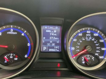 HYUNDAI SANTA FE 2.2 Santa Fe Premium CRDi Auto 4WD 5dr