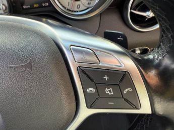 Mercedes-Benz SLK 3.5 SLK350 AMG Sport BlueEfficiency Auto 2dr