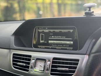 MERCEDES-BENZ E-CLASS 3.0 E350 AMG Sport Bluetec Auto 4dr