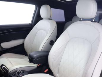 MINI HATCH Cooper S Electric Level 3 3dr