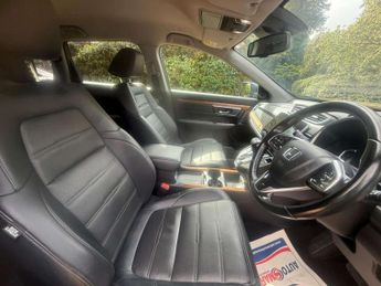 HONDA CR-V 1.5 CR-V SR i-VTec CVT 4WD 5dr
