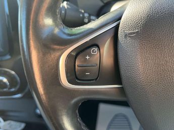 RENAULT CAPTUR 1.5 Captur Dynamique S Nav dCi Auto 5dr