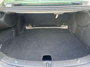MERCEDES-BENZ E-CLASS 2.0 E 220 D SE Premium Auto 4dr