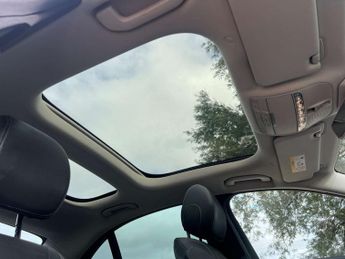 MERCEDES-BENZ E-CLASS 2.0 E 220 D SE Premium Auto 4dr