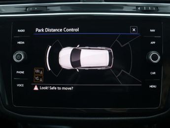 VOLKSWAGEN TIGUAN 1.5 Tiguan R-Line TSi Semi-Auto 5dr