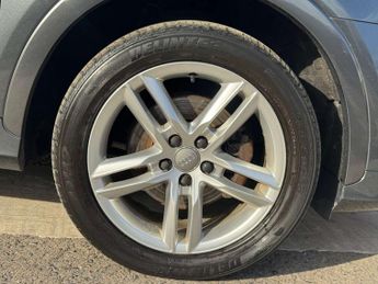 AUDI Q3 2.0 Q3 S Line TDI Quattro Semi-Automatic 4WD 5dr - NATIONAL DELI