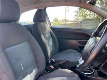 FORD FIESTA 1.4 Fiesta Zetec Climate 3dr