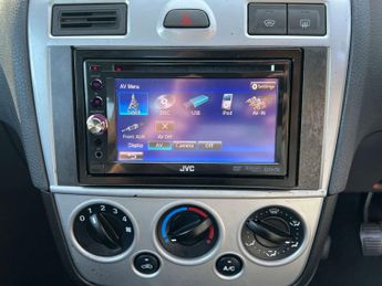 FORD FIESTA 1.4 Fiesta Zetec Climate 3dr