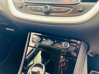 VAUXHALL GRANDLAND X 1.2 Grandland X SE T S/S Auto 5dr