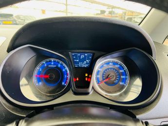 HYUNDAI IX20 1.6 ix20 SE Auto 5dr