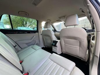 SKODA SUPERB 2.0 TDI Laurin & Klement Estate 5dr Diesel DSG Auto 6Spd Euro 6