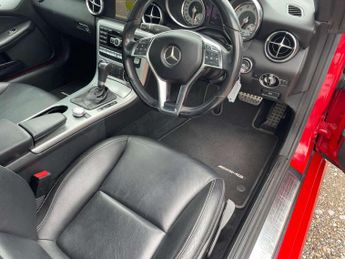 Mercedes-Benz SLK 1.8 SLK 200 AMG Sport BlueEfficiency Auto 2dr