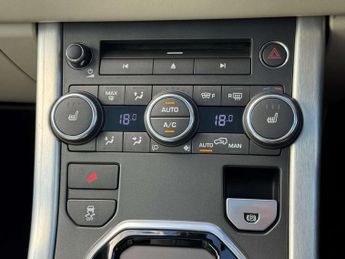 LAND ROVER RANGE ROVER EVOQUE 2.2 Range Rover Evoque Prestige SD4 Automatic 4WD 3dr - NATIONAL