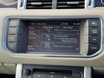 LAND ROVER RANGE ROVER EVOQUE 2.2 Range Rover Evoque Prestige SD4 Automatic 4WD 3dr - NATIONAL