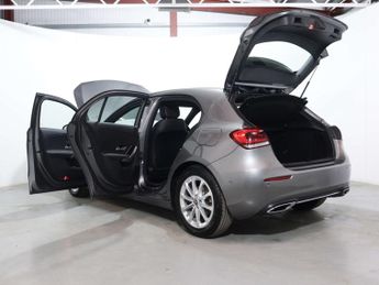 MERCEDES-BENZ A-CLASS 1.3 A 200 Sport Exeutive Auto 5dr