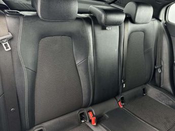 MERCEDES-BENZ A-CLASS 1.3 A 200 Sport Exeutive Auto 5dr