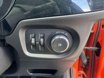 VAUXHALL CORSA Corsa E SE Premium 5dr
