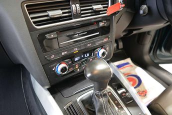 AUDI Q5 2.0 Q5 S Line+ TDI Quattro Auto 4WD 5dr