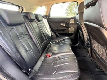 LAND ROVER RANGE ROVER EVOQUE 2.2 Range Rover Evoque Pure SD4 Auto 4WD 5dr