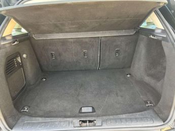 LAND ROVER RANGE ROVER EVOQUE 2.2 Range Rover Evoque Pure SD4 Auto 4WD 5dr