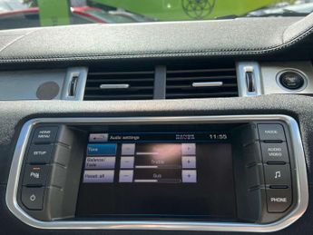 LAND ROVER RANGE ROVER EVOQUE 2.2 Range Rover Evoque Pure SD4 Auto 4WD 5dr