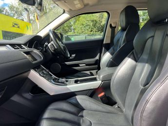 LAND ROVER RANGE ROVER EVOQUE 2.2 Range Rover Evoque Pure SD4 Auto 4WD 5dr