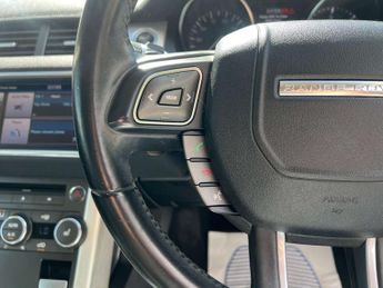 LAND ROVER RANGE ROVER EVOQUE 2.2 Range Rover Evoque Pure SD4 Auto 4WD 5dr