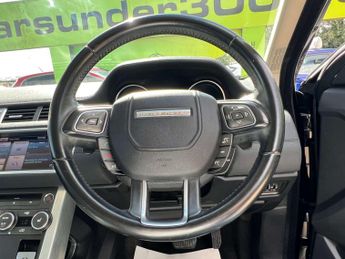 LAND ROVER RANGE ROVER EVOQUE 2.2 Range Rover Evoque Pure SD4 Auto 4WD 5dr