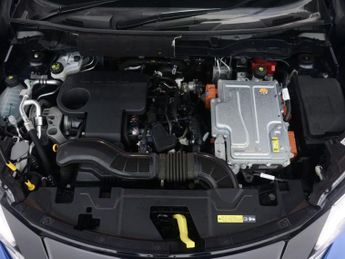 NISSAN JUKE 1.6 Juke N-Connecta HEV CVT 5dr