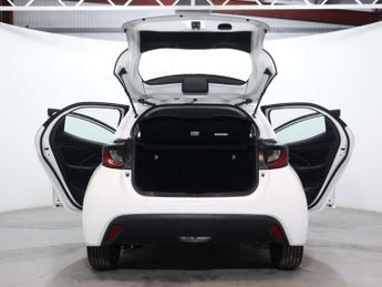 TOYOTA YARIS 1.5 Yaris Icon HEV CVT 5dr