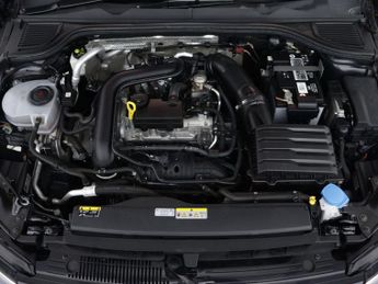 VOLKSWAGEN GOLF 1.0 Golf Life eTSI Semi-Auto 5dr