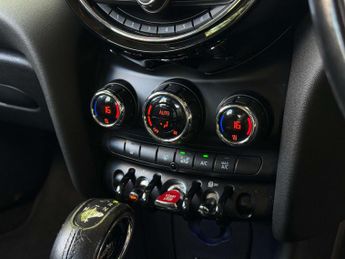 MINI HATCH 1.5 Cooper D Auto 5dr