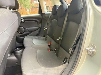 MINI HATCH 1.5 Cooper D Auto 5dr