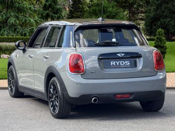 MINI HATCH 1.5 Cooper D Auto 5dr