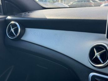 MERCEDES-BENZ CLA 2.1 CLA 220 Sport CDi Automatic 4dr - NATIONAL DELIVERY*