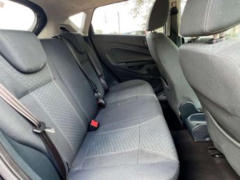 FORD FIESTA 1.6 Fiesta Titanium 90 TDCi 5dr